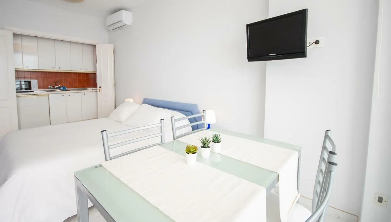 Cubo'S Estudio Castillo De Santa Clara Torremolinos Apartment